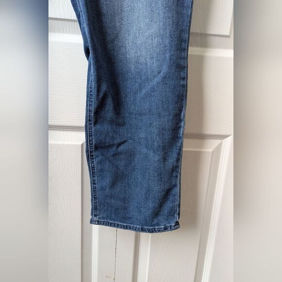 Old Navy women's jeans - Picture 2 of 8